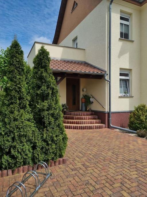 Ferienwohnung *Zur Weinbergstrasse* Lauta 외부 사진